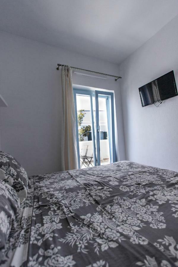 דירות אנטיפארוס Casa Bianca מראה חיצוני תמונה