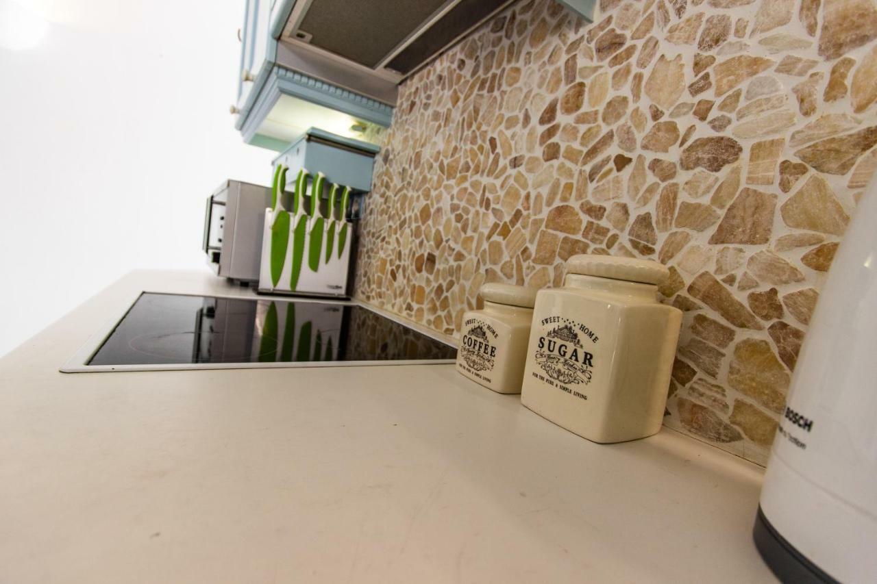 דירות אנטיפארוס Casa Bianca מראה חיצוני תמונה