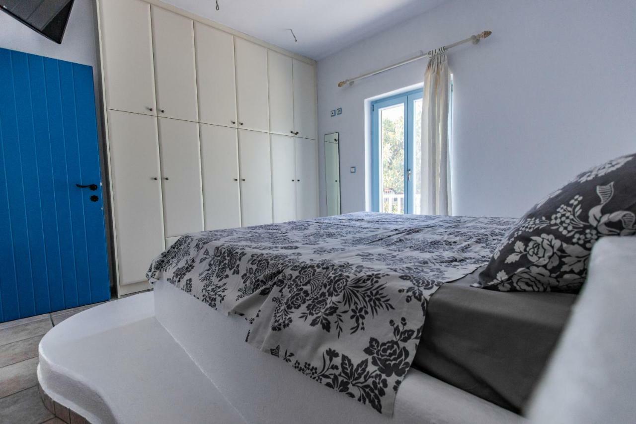 דירות אנטיפארוס Casa Bianca מראה חיצוני תמונה