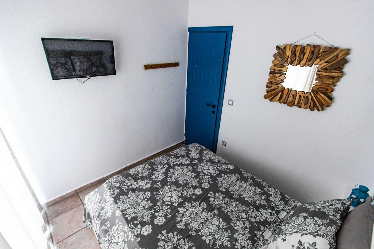 דירות אנטיפארוס Casa Bianca מראה חיצוני תמונה